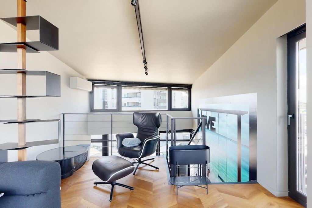 Stylovy Loft S Ohromnou Terasou Daire Bratislava Dış mekan fotoğraf