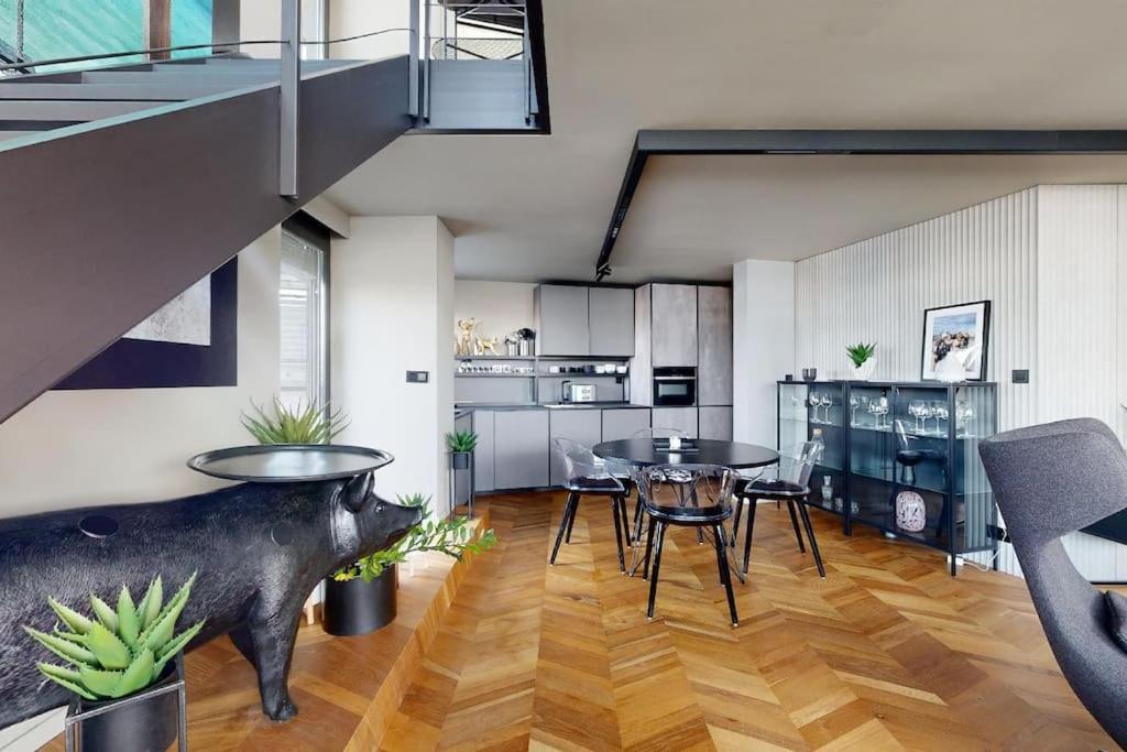 Stylovy Loft S Ohromnou Terasou Daire Bratislava Dış mekan fotoğraf